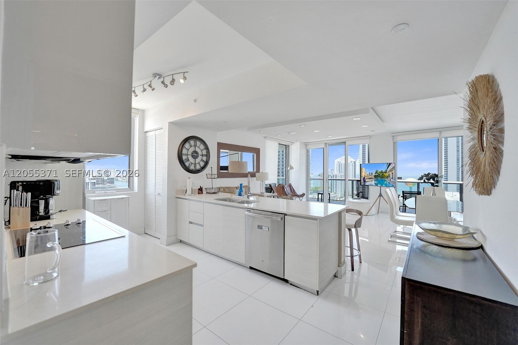 BEACHWALK CONDOMINIUM - Residential