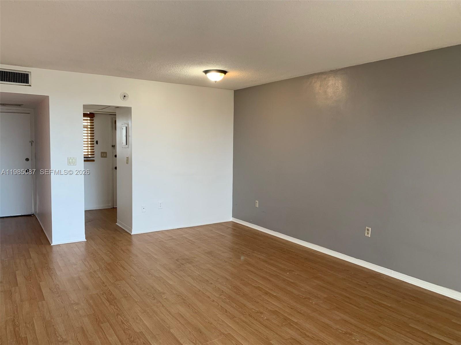 POINT EAST SEC II CONDO - Residential