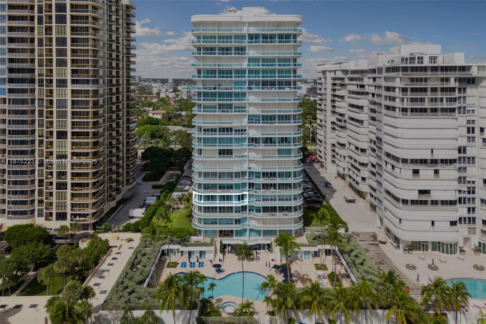 THE PALACE AT BAL HARBOUR - Residential
