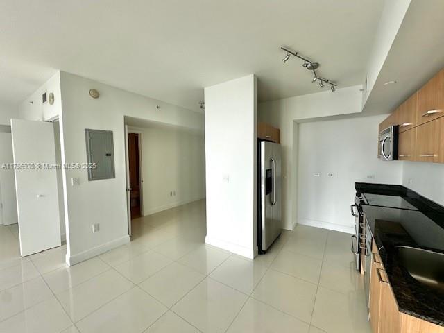 WIND CONDO - Residential Lease