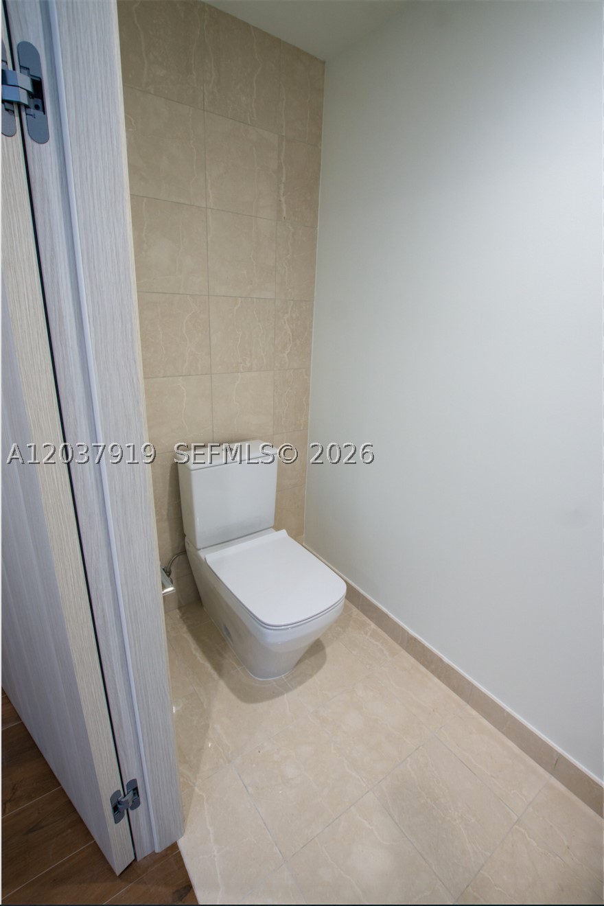 BRICKELL FLATIRON CONDO - Residential Lease