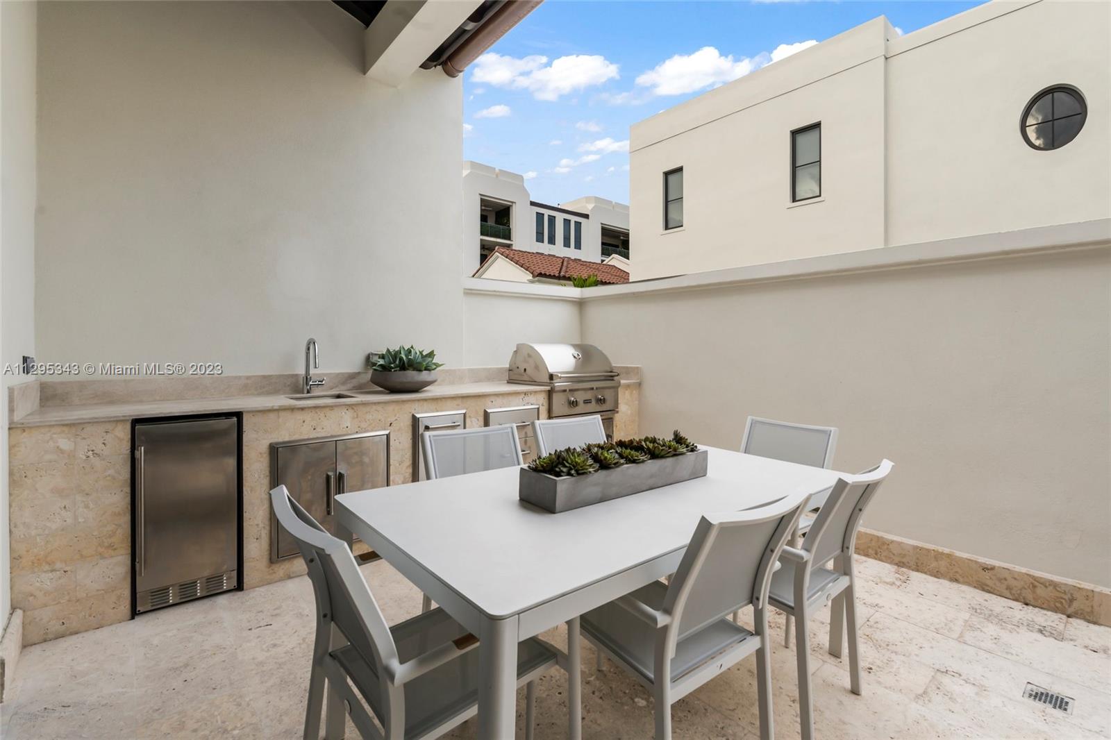 CORAL GABLES BILTMORE SEC - Residential