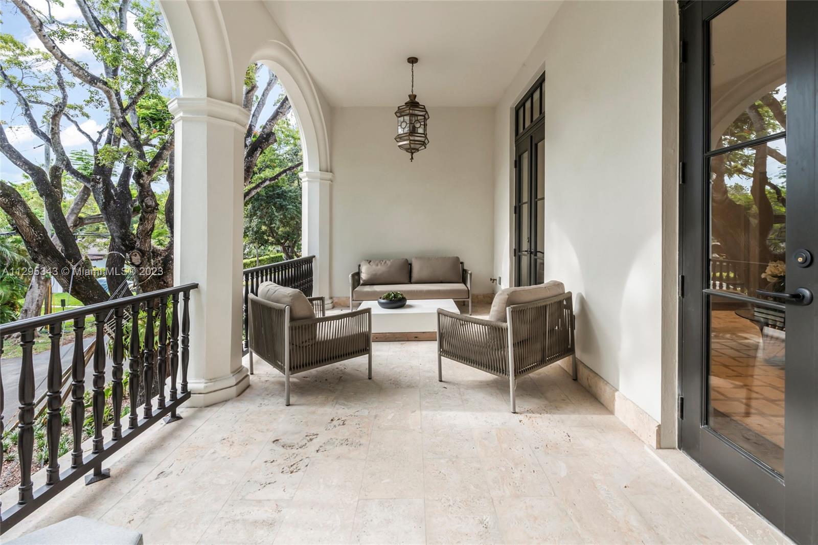 CORAL GABLES BILTMORE SEC - Residential