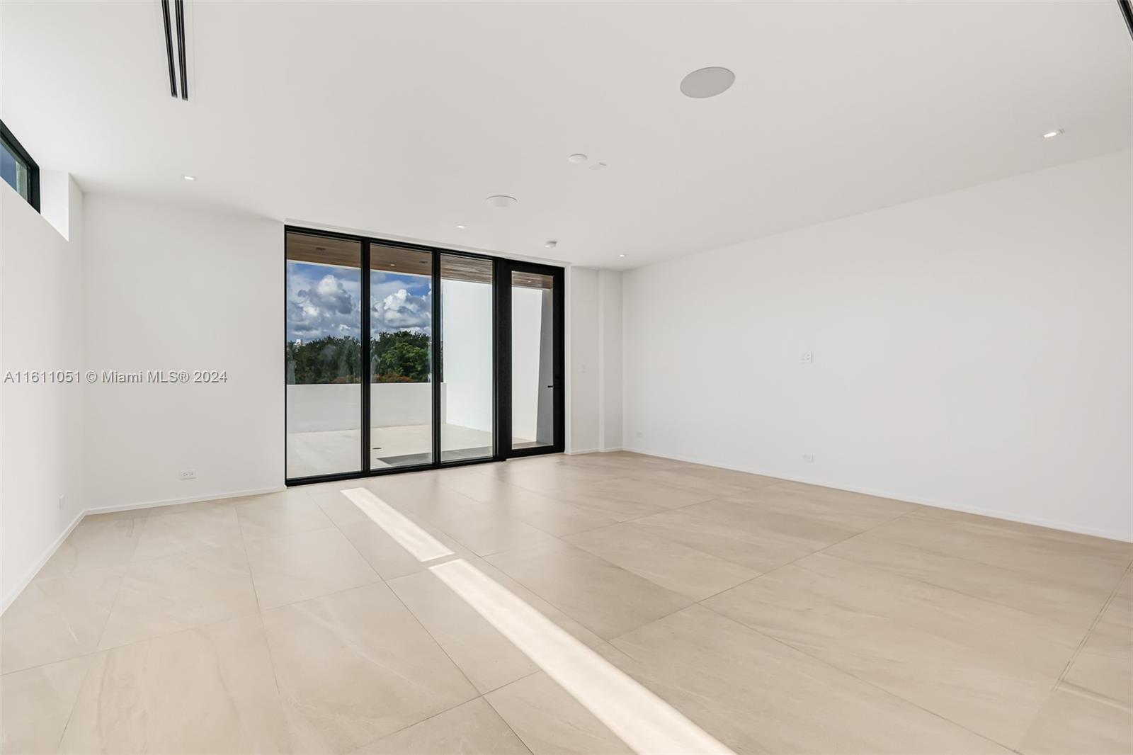 PALM TERRACE - Residential