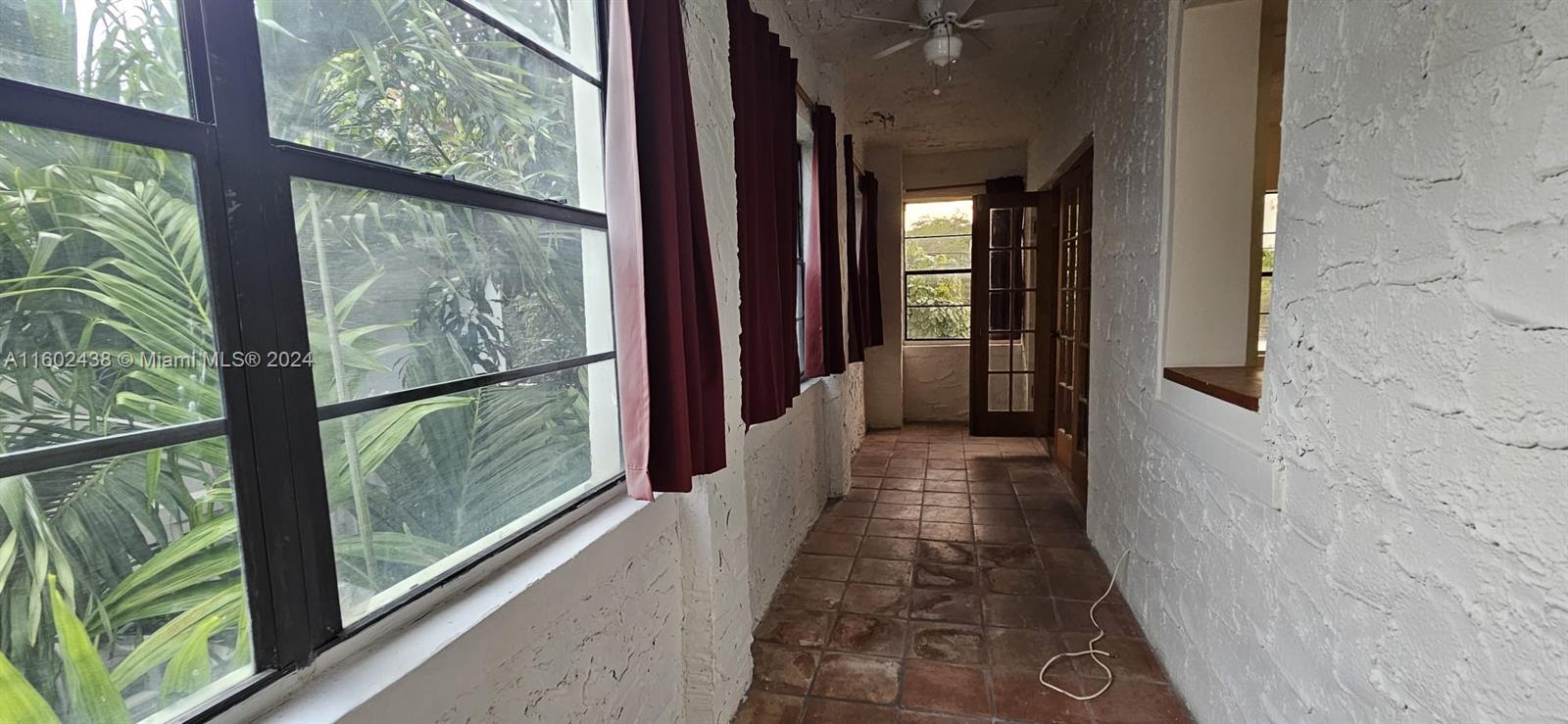 VENETIAN MANOR CONDO - Residential Lease