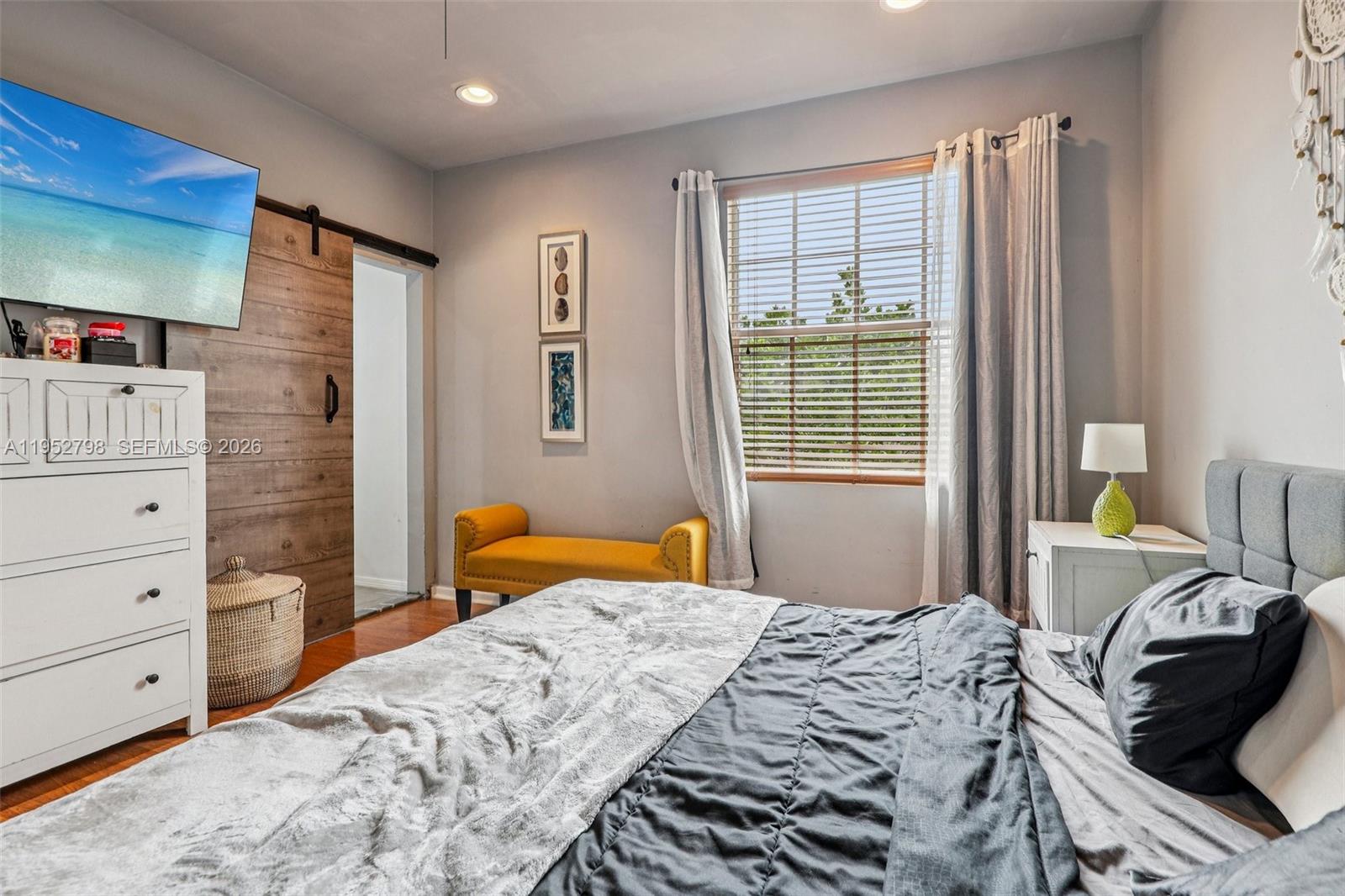 TUSCAN VIEW CONDOMINIUM - Residential
