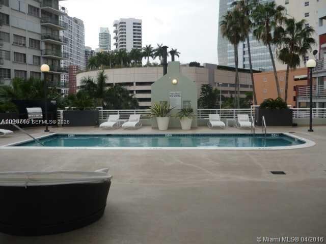 COMMODORE BAY CONDO - Residential