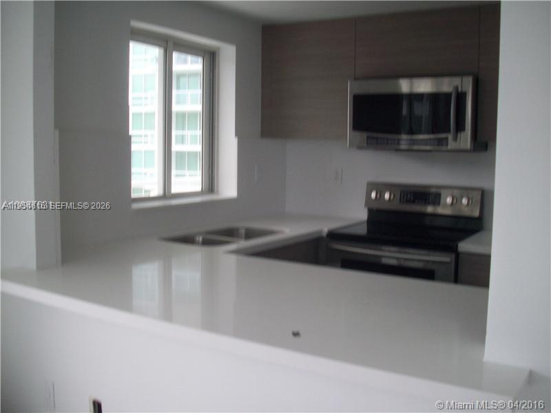 COMMODORE BAY CONDO - Residential