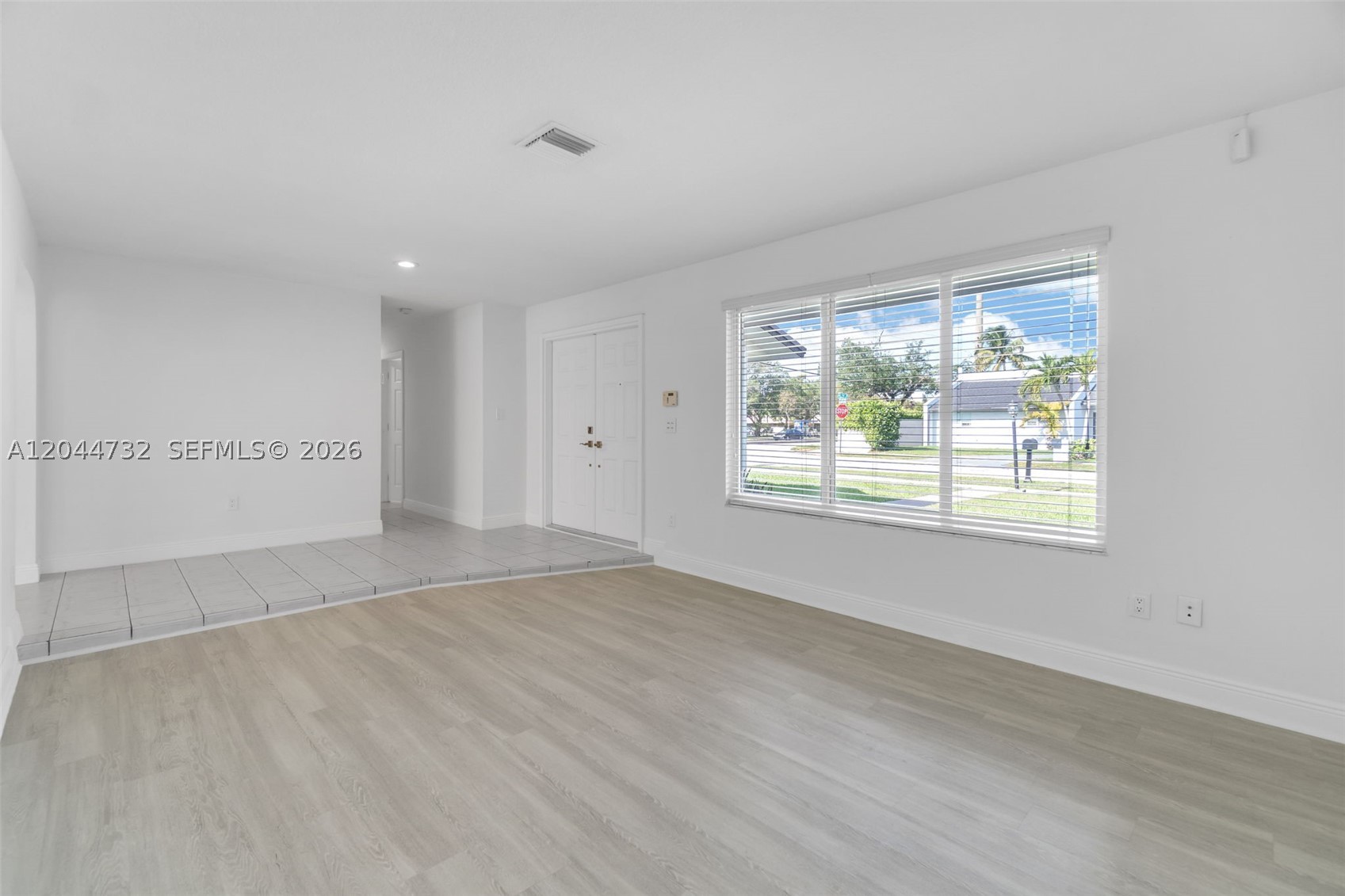 SUNSET GARDENS - Residential Lease
