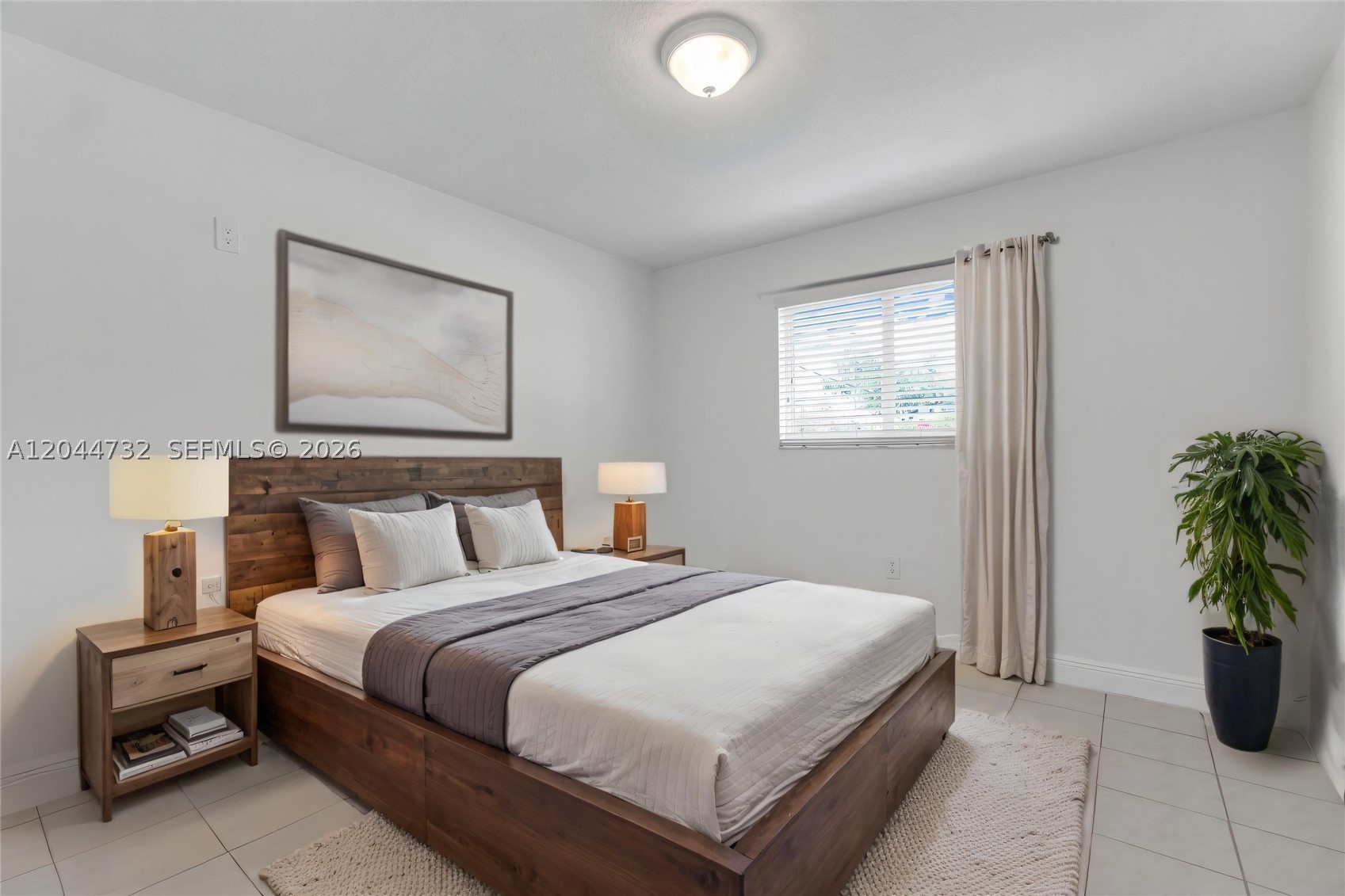 SUNSET GARDENS - Residential Lease