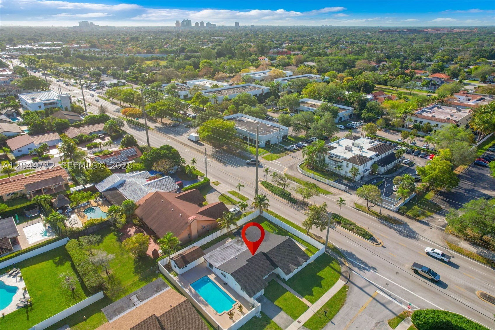 SUNSET GARDENS - Residential Lease