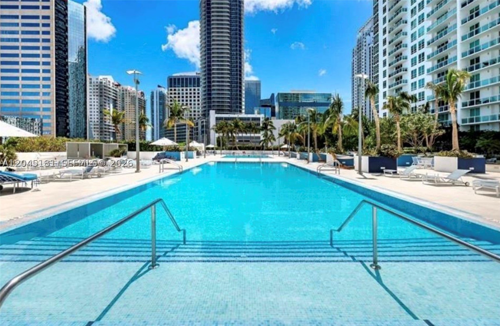 Located in the heart of Brickell, 1 bedroom/1 Bath Condo at The Plaza on Brickell. Full-service luxury building features stainless steel appliances, imported Italian cabinetry Amenities:24 hr security and concierge, 24-hour valet parking, State of the art Fitness Center in each tower, 2 Infinity-edge heated pools, Steam room, Theater room, Business center, party room, pool table & lounge. Walk to Mary Brickell Village and Brickell City Center mall. Water, basic cable & internet included. Easy to show.