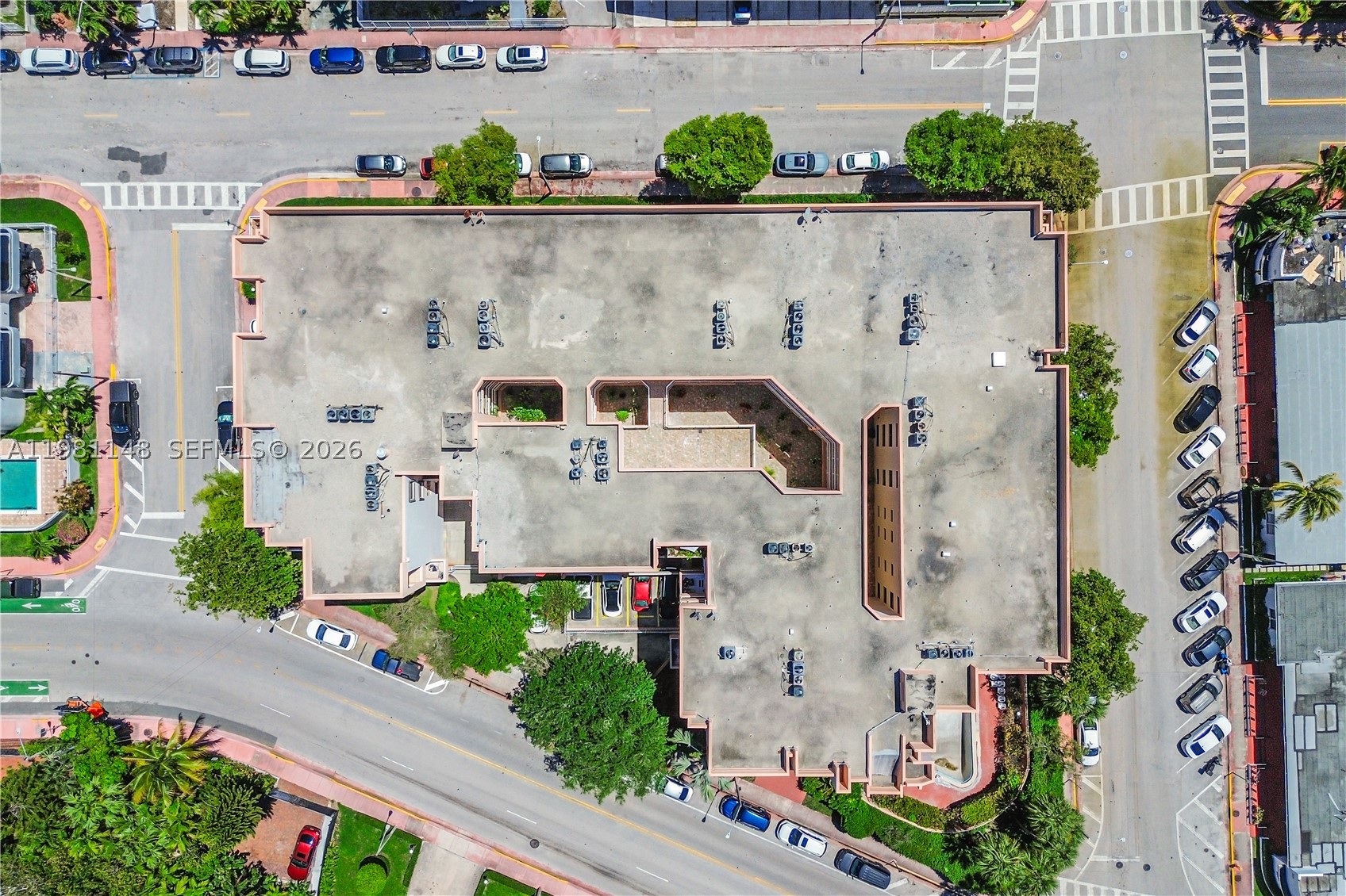 ABBOTT GARDENS CONDO - Residential