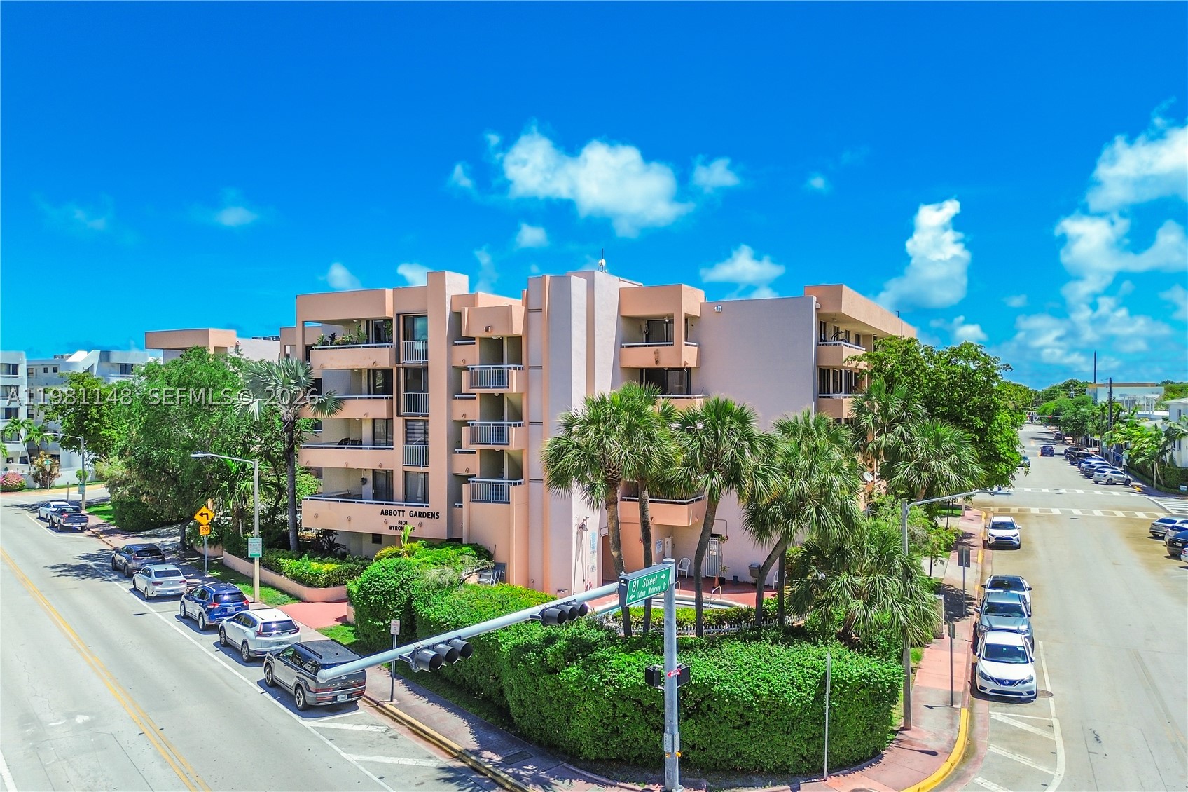 ABBOTT GARDENS CONDO - Residential