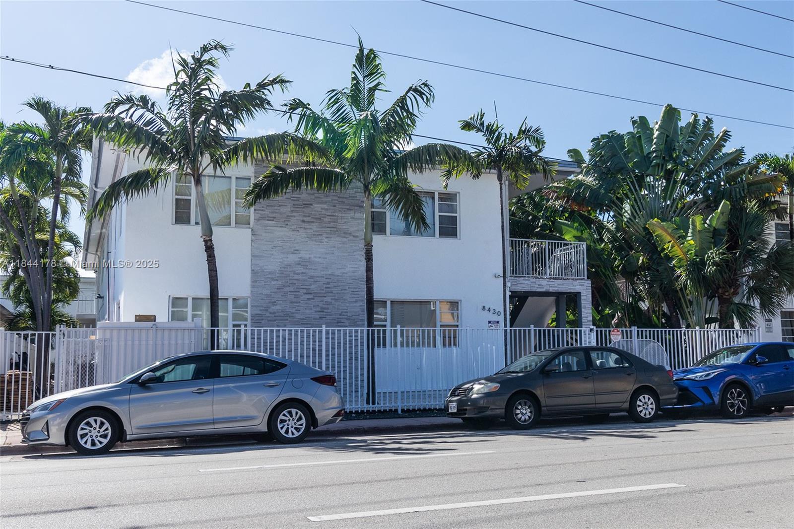 HAPPY APARTMENTS CONDO - Residential Lease