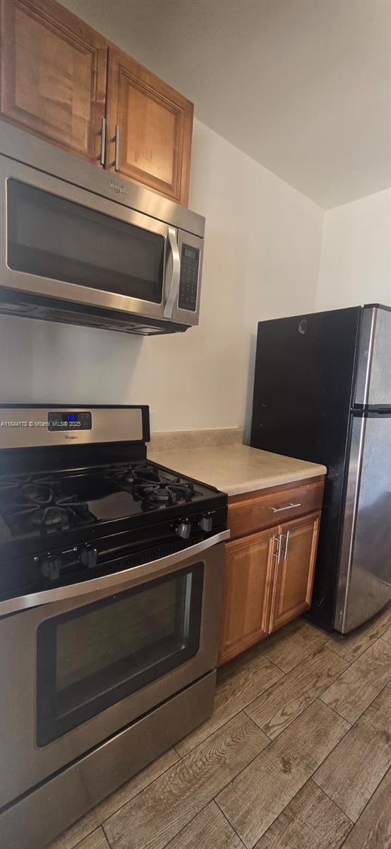 HAPPY APARTMENTS CONDO - Residential Lease