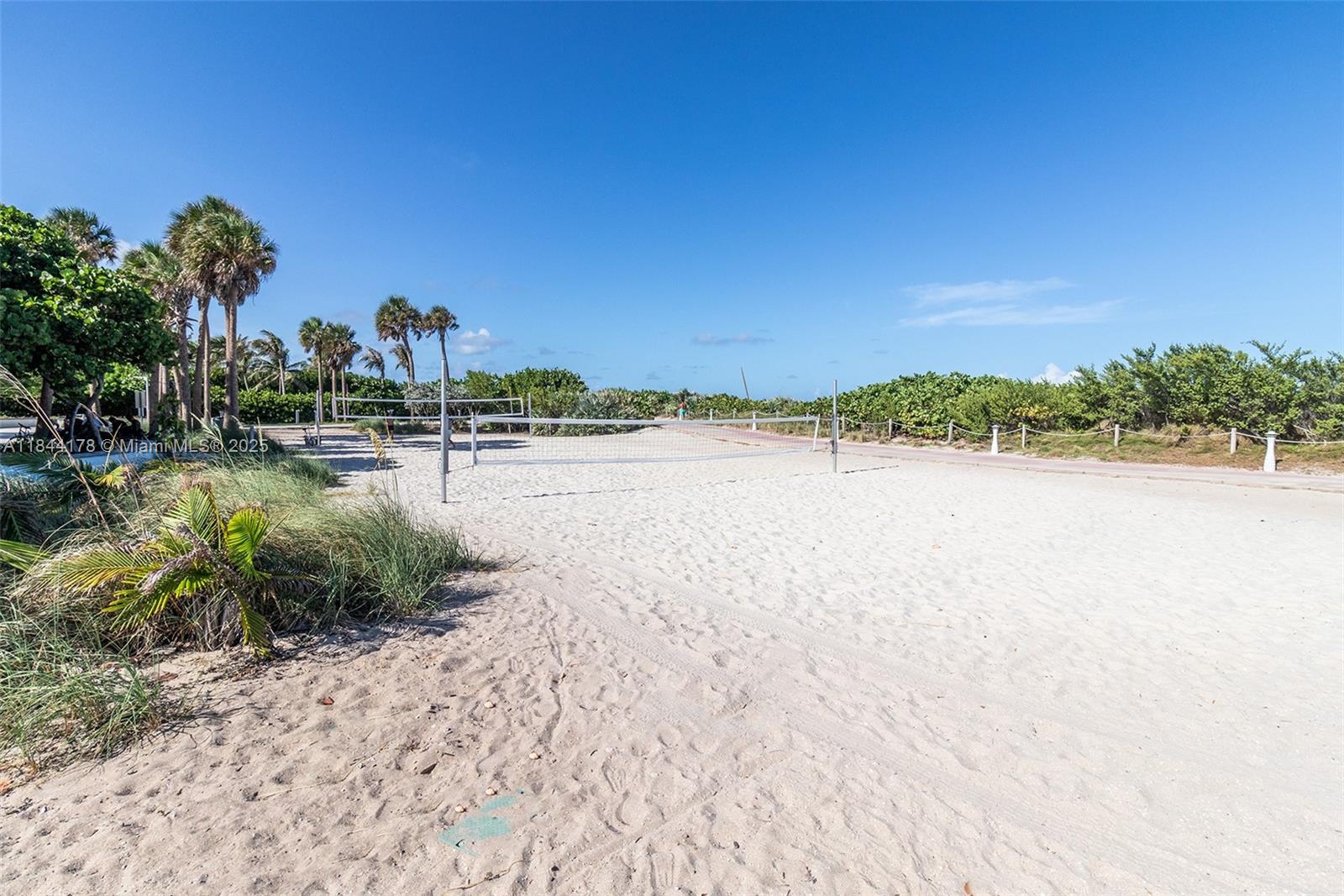 HAPPY APARTMENTS CONDO - Residential Lease