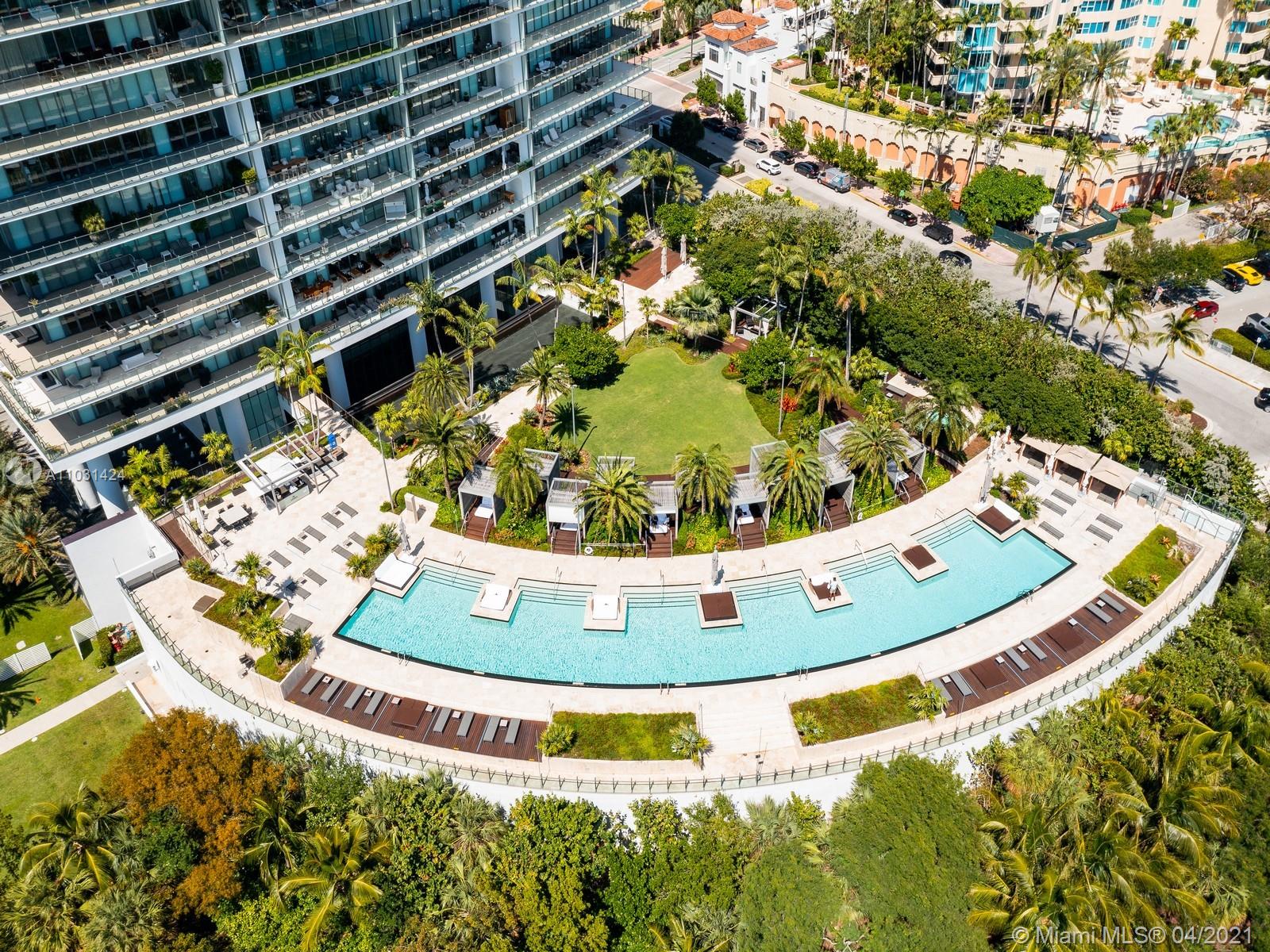 APOGEE CONDO - Residential