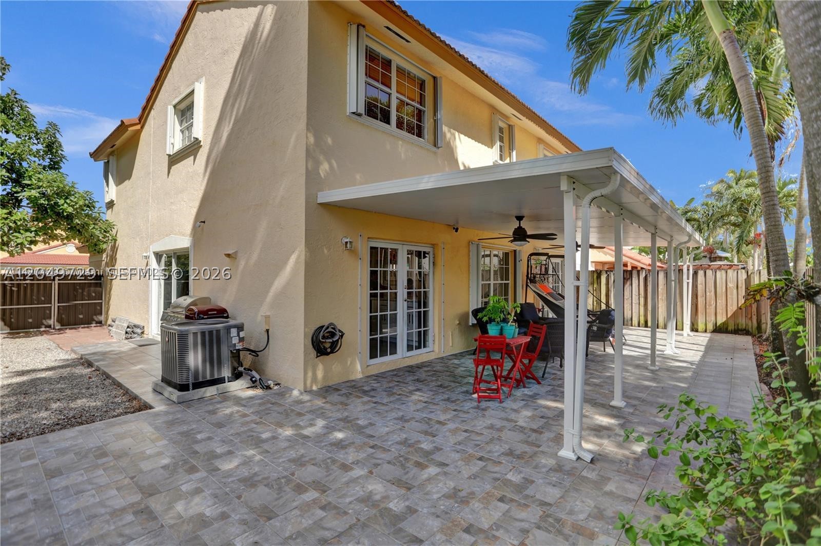 VIZCAYA AT THE HAMMOCKS 1 - Residential Lease