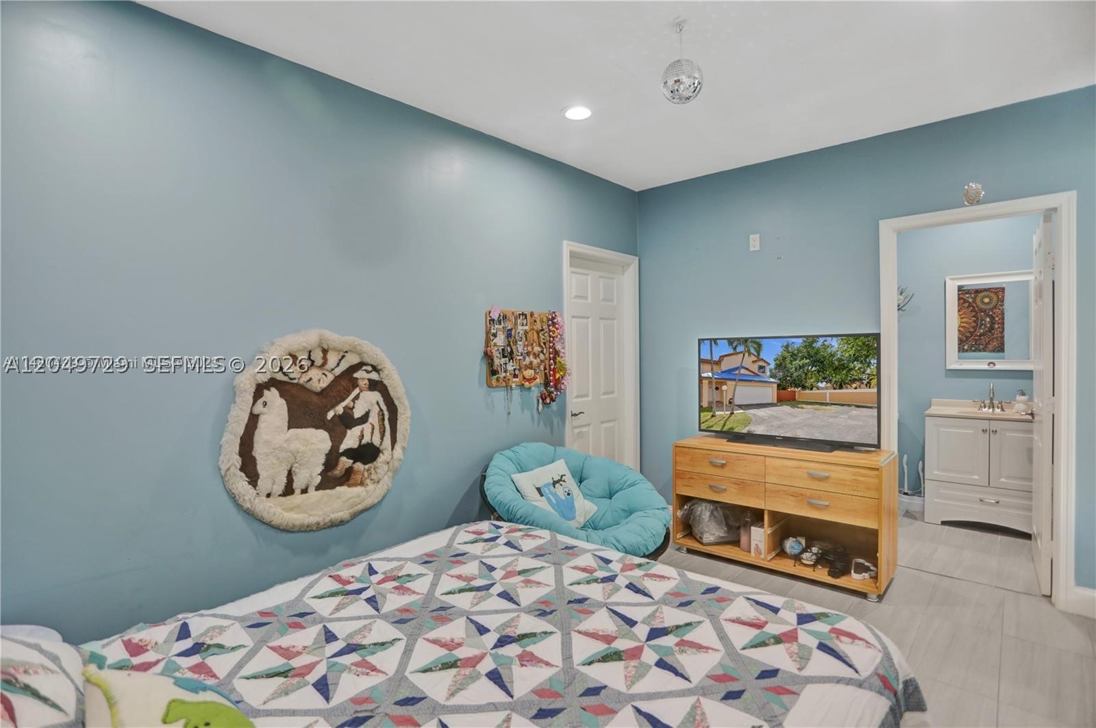 VIZCAYA AT THE HAMMOCKS 1 - Residential Lease