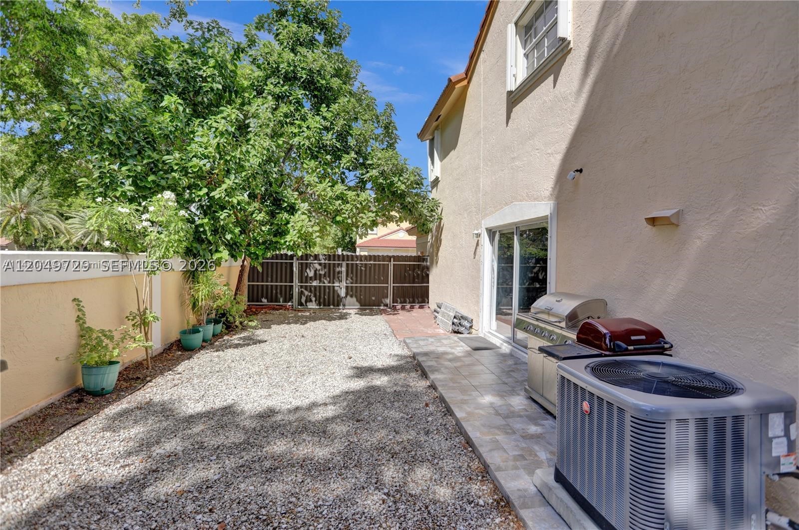 VIZCAYA AT THE HAMMOCKS 1 - Residential Lease