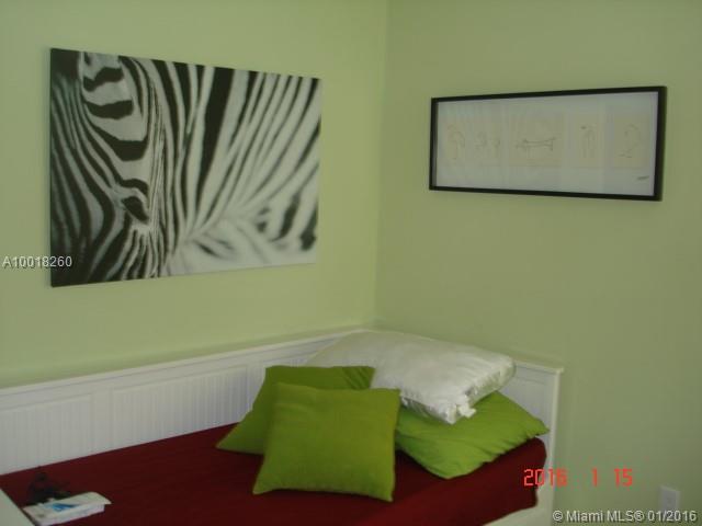LEEWARD - Residential Lease