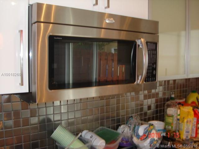 LEEWARD - Residential Lease