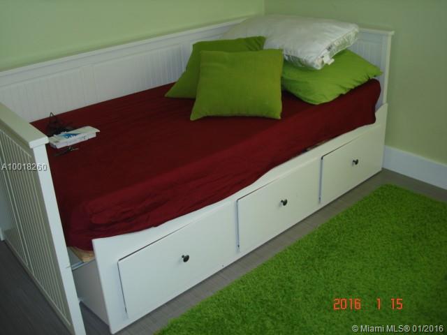 LEEWARD - Residential Lease
