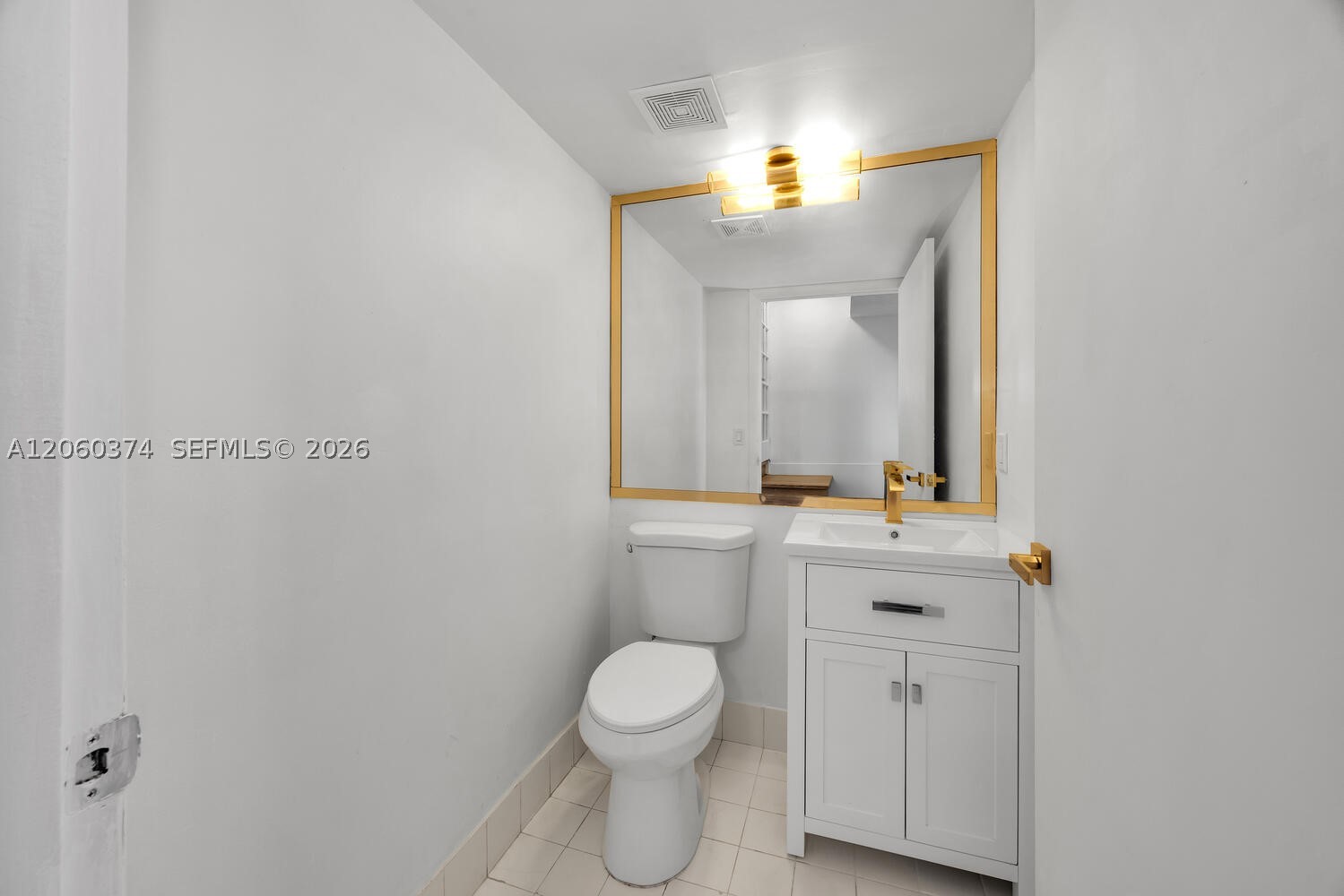 THE RIVIERA AT CORAL LAKE - Residential