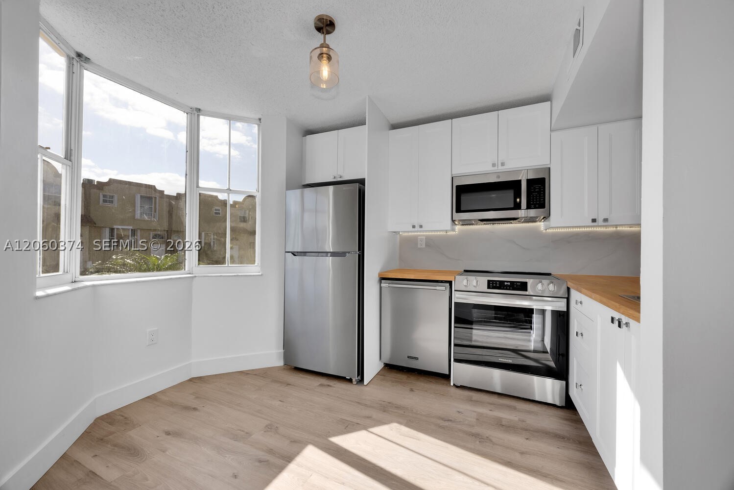 THE RIVIERA AT CORAL LAKE - Residential