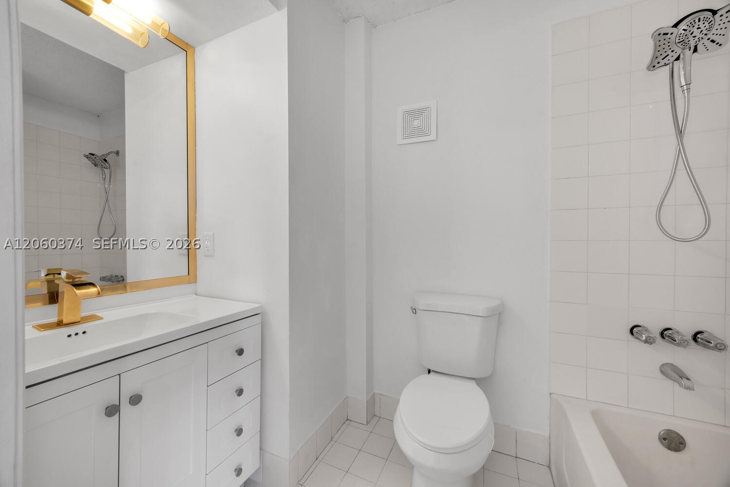 THE RIVIERA AT CORAL LAKE - Residential