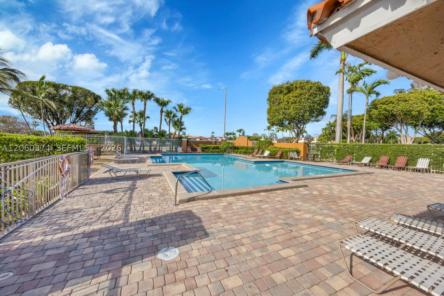 THE RIVIERA AT CORAL LAKE - Residential
