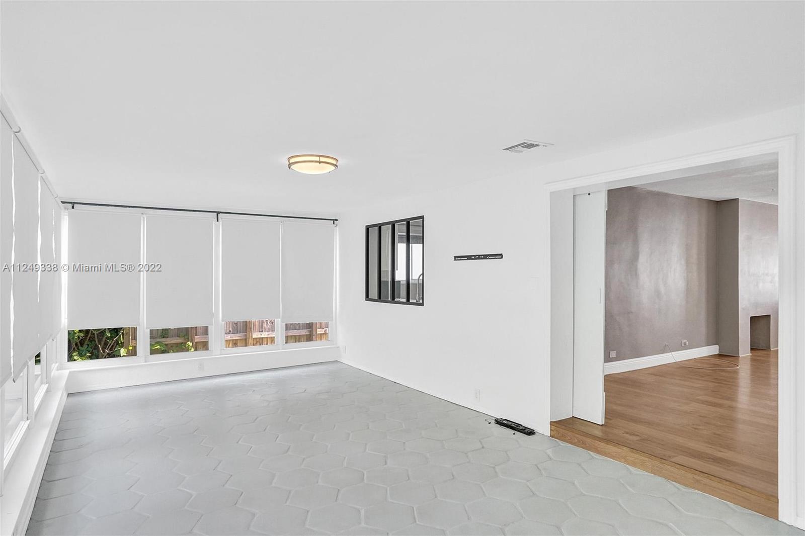 ALTOS DEL MAR NO 4 - Residential Lease