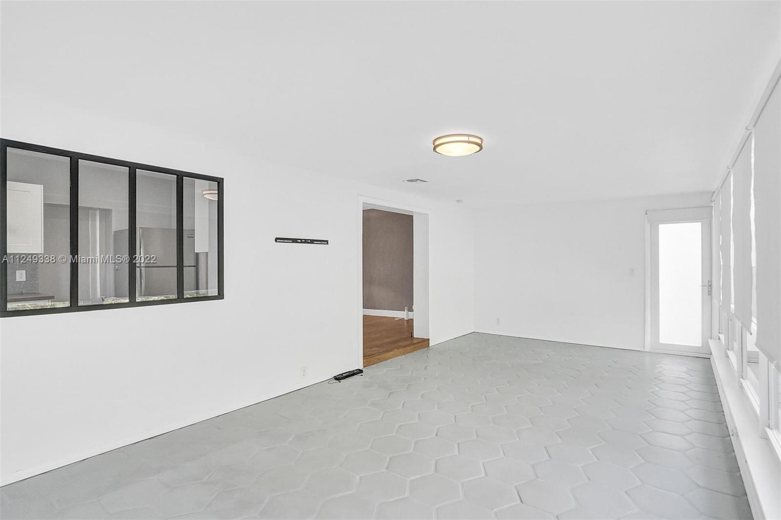 ALTOS DEL MAR NO 4 - Residential Lease