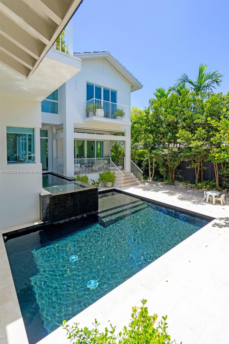 TROPICAL ISLE HOMES SUB 4 - Residential