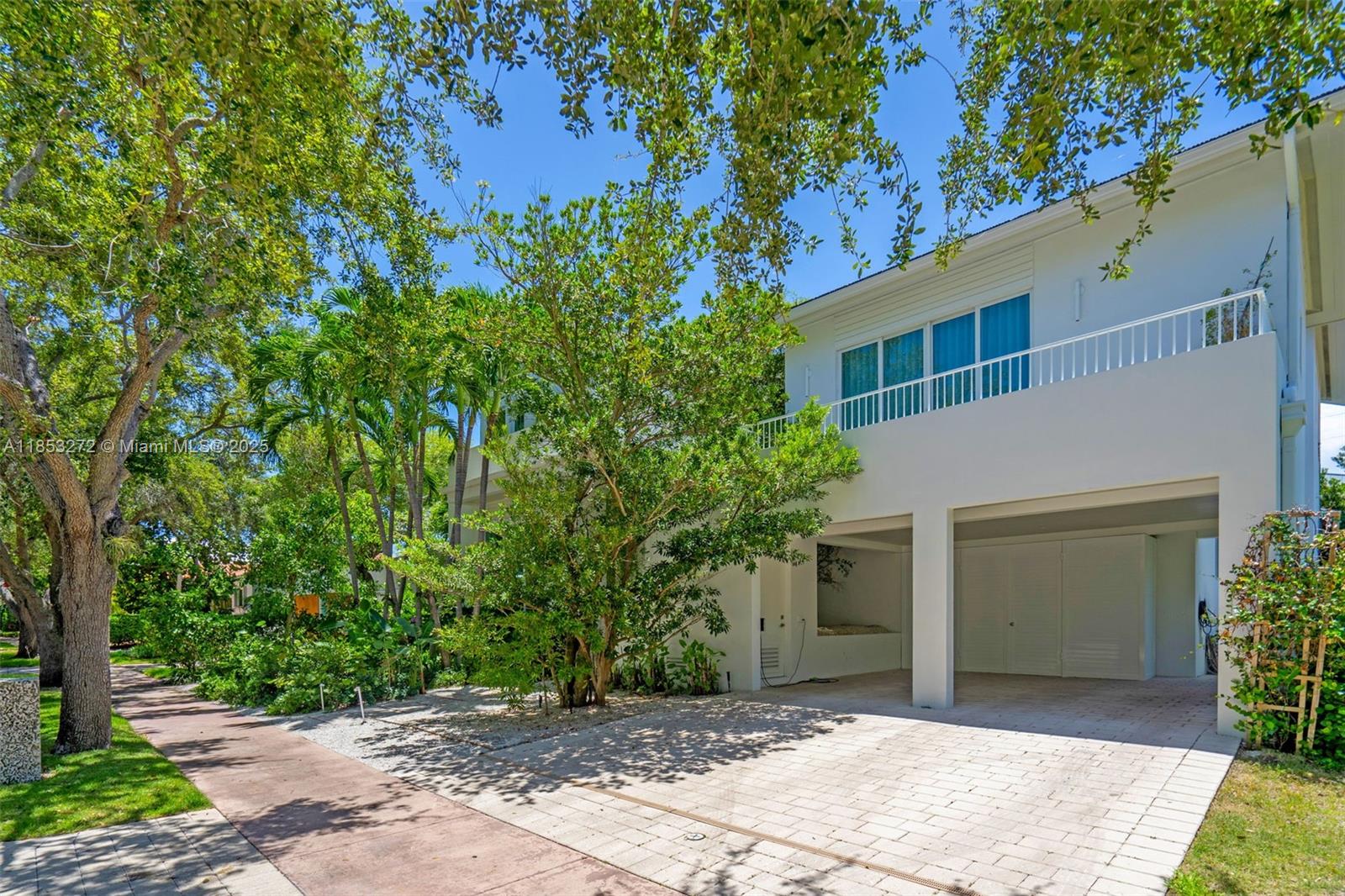 TROPICAL ISLE HOMES SUB 4 - Residential