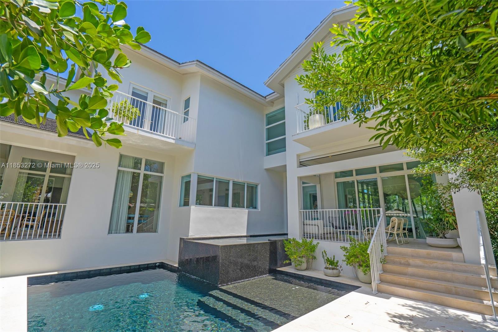 TROPICAL ISLE HOMES SUB 4 - Residential