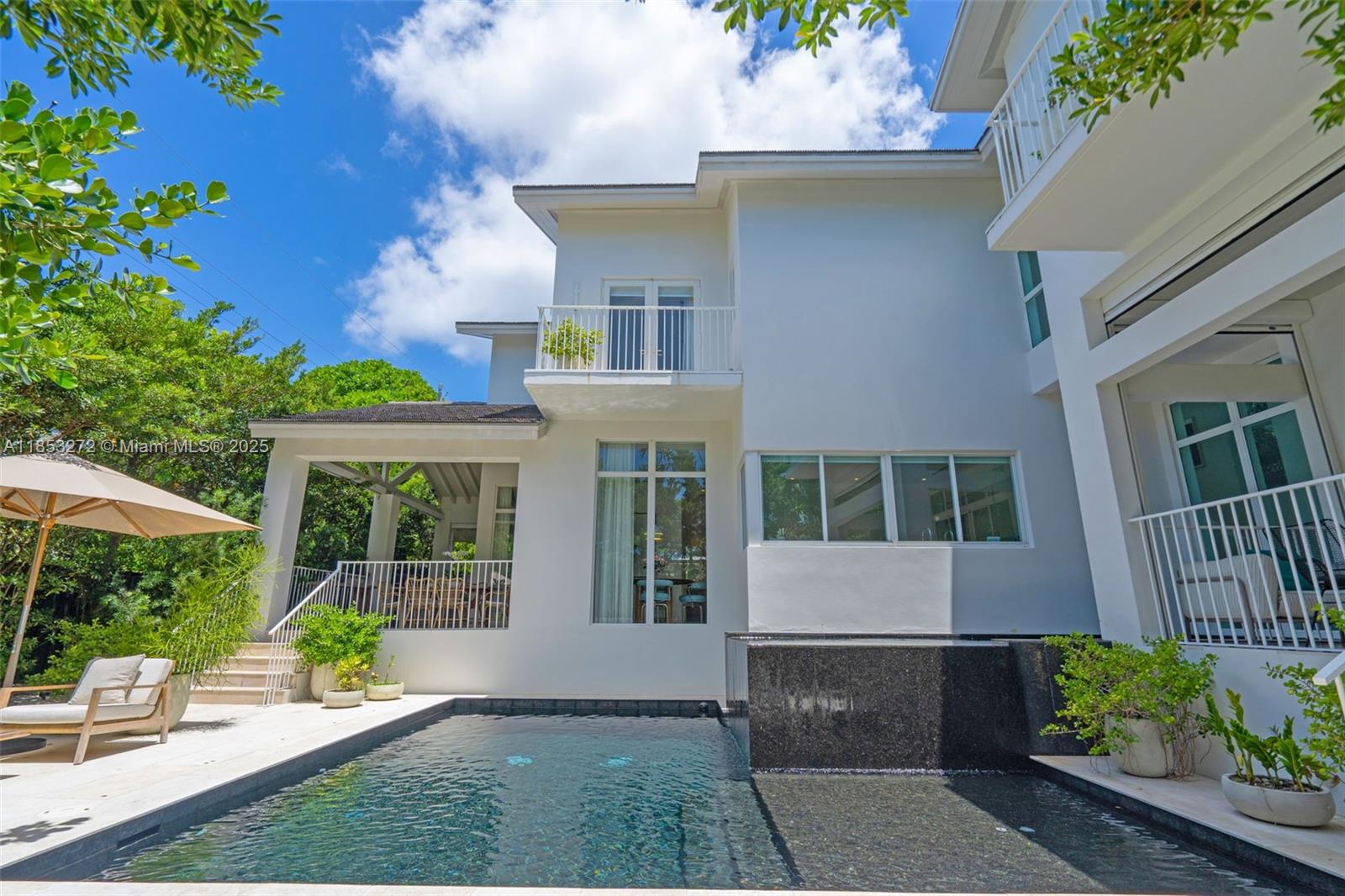 TROPICAL ISLE HOMES SUB 4 - Residential