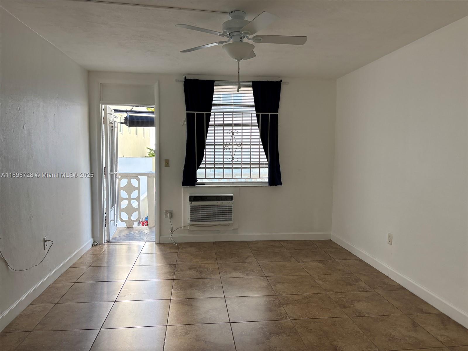 SOUTHERN STAR CONDO - Residential
