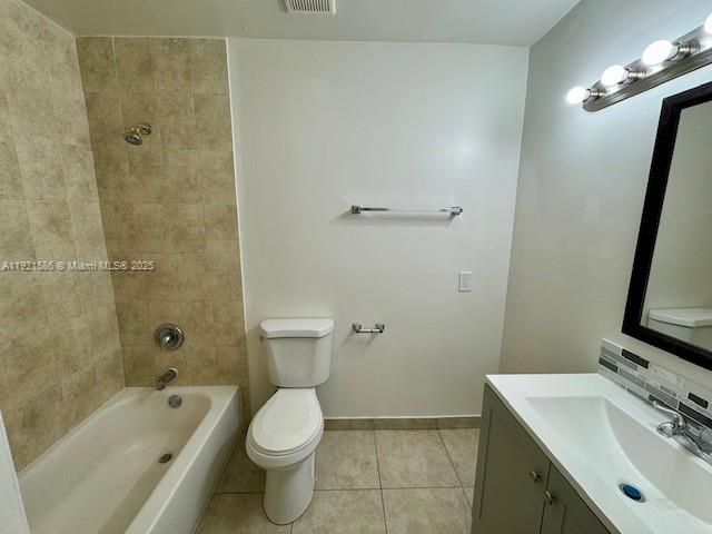 NEWPORT AT LAUDERHILL CON - Residential Lease
