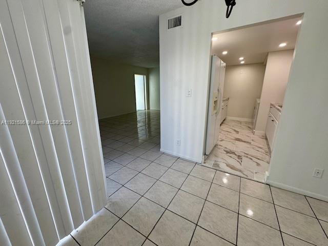 NEWPORT AT LAUDERHILL CON - Residential Lease