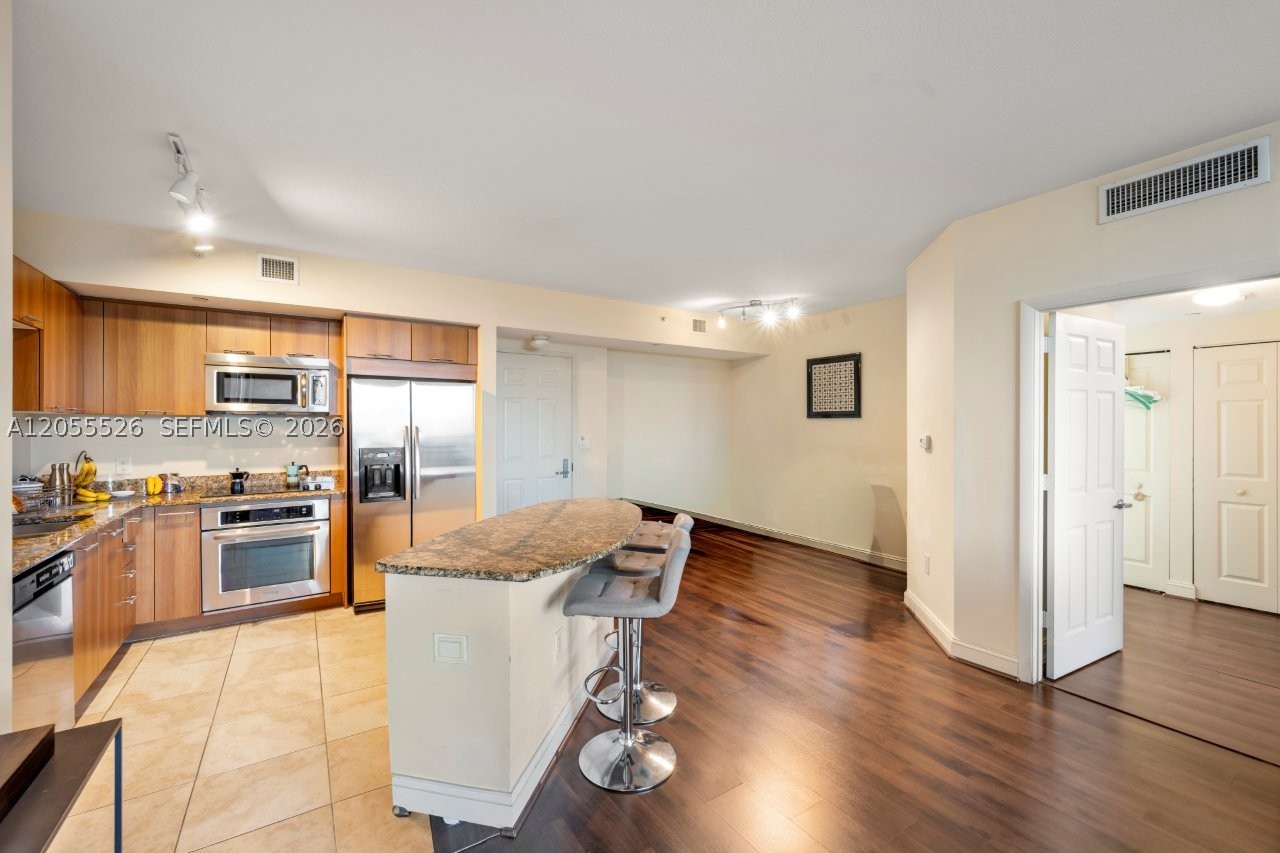 VERANDA CONDO - Residential