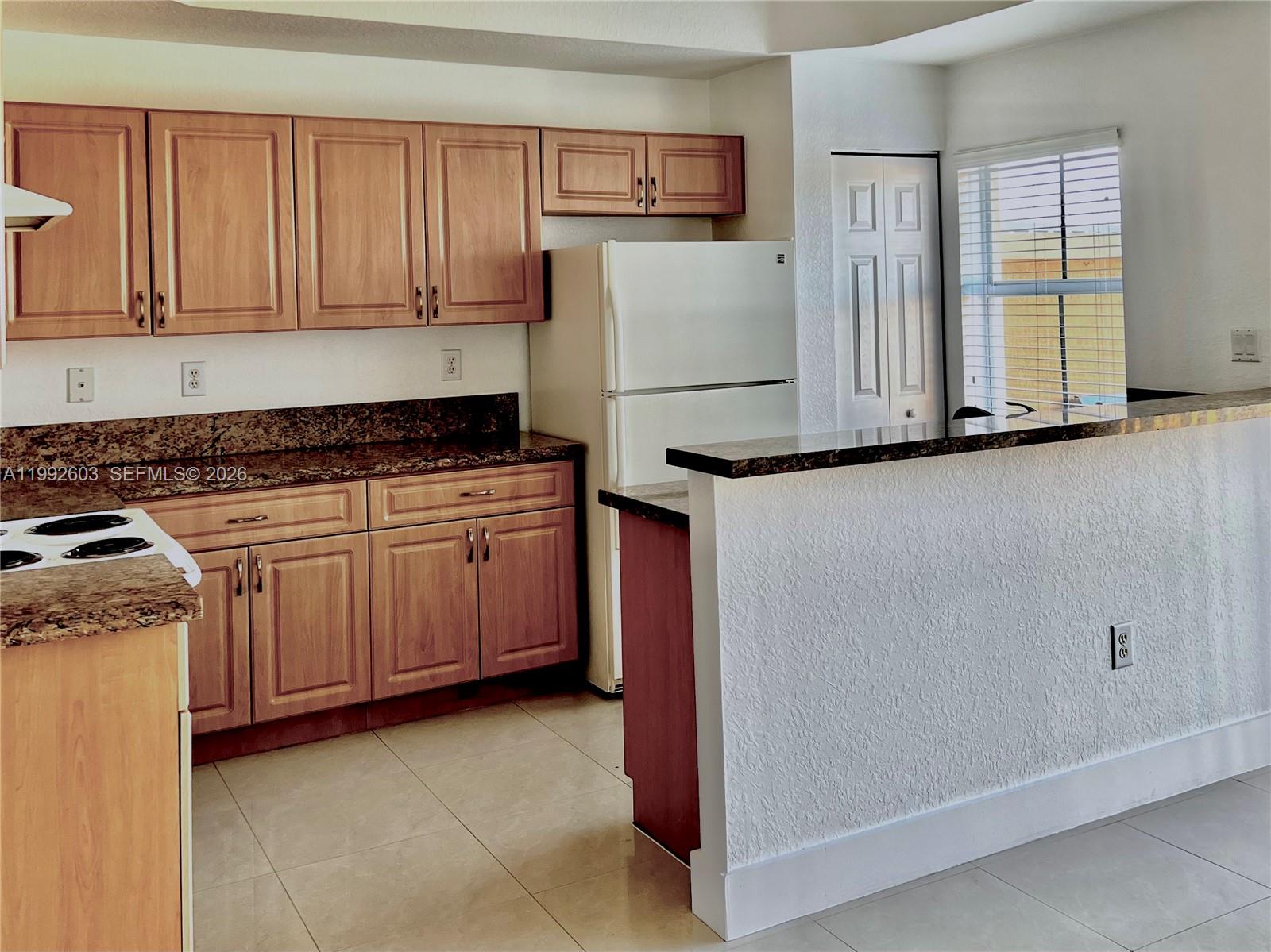 PEMBROKE CAY CONDO - Residential Lease