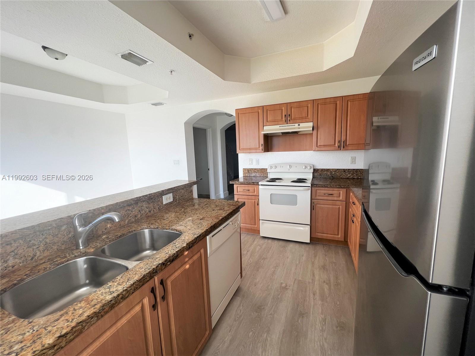 PEMBROKE CAY CONDO - Residential Lease