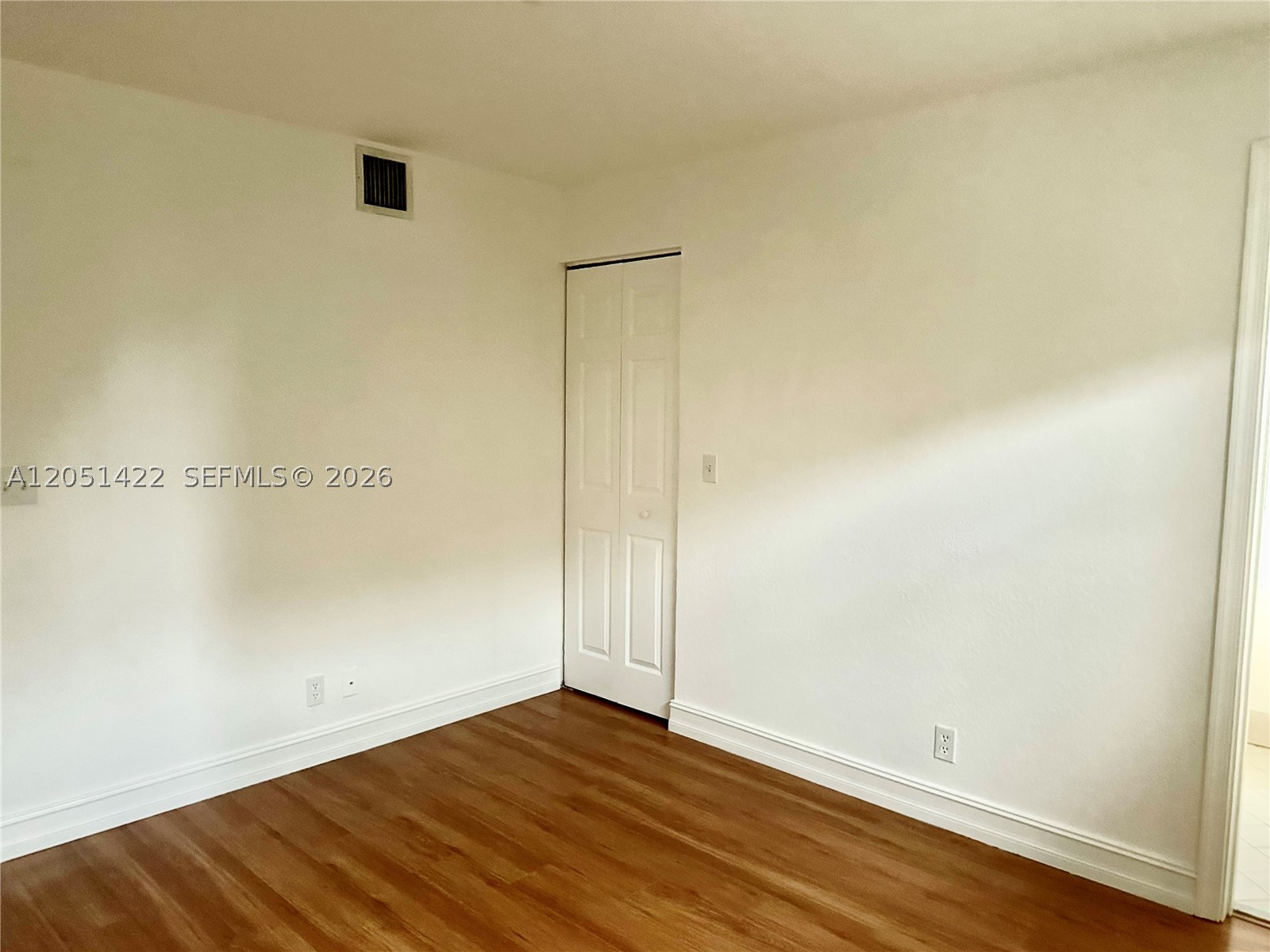 COURYARD - Residential Lease
