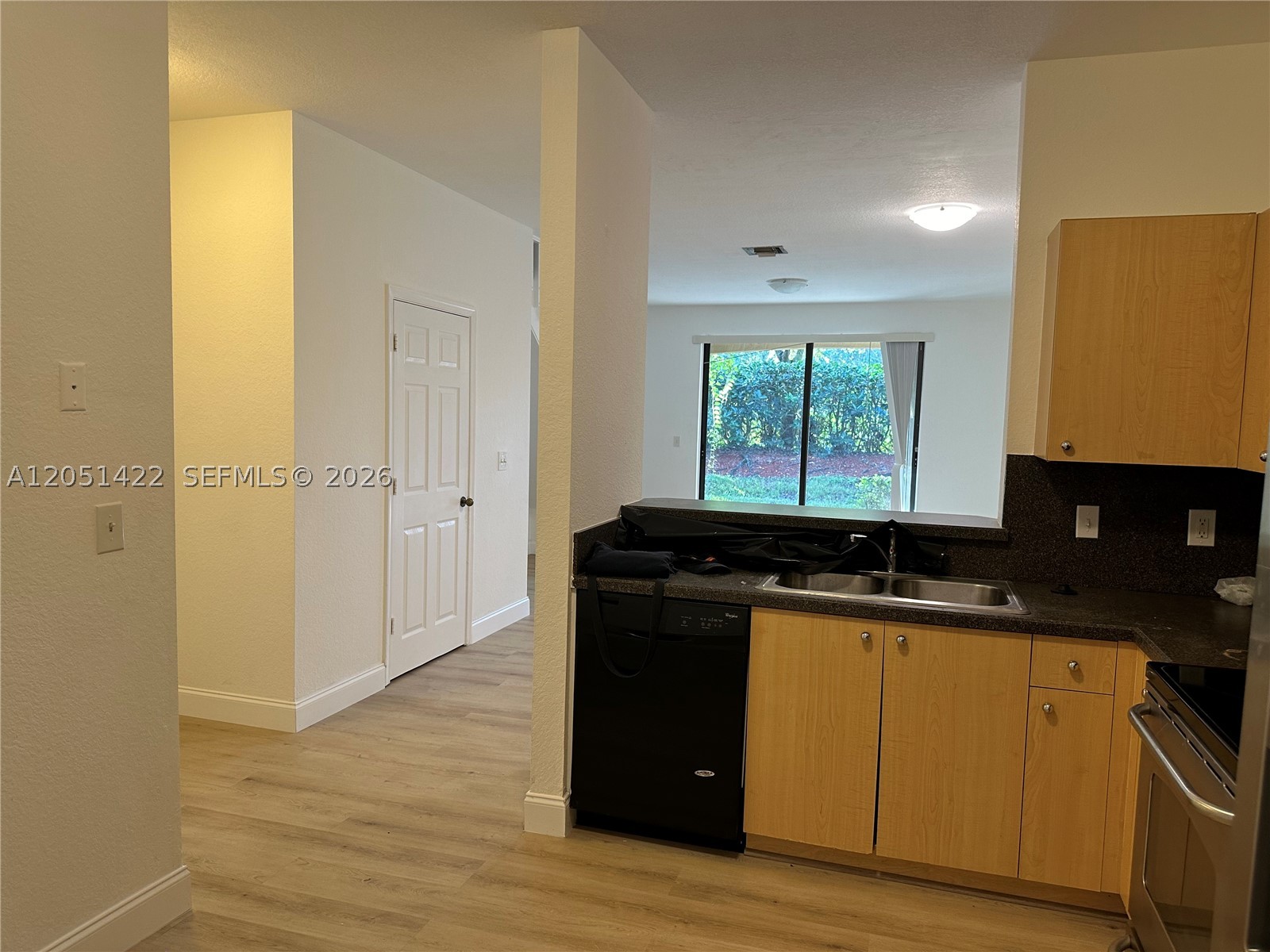 COURYARD - Residential Lease