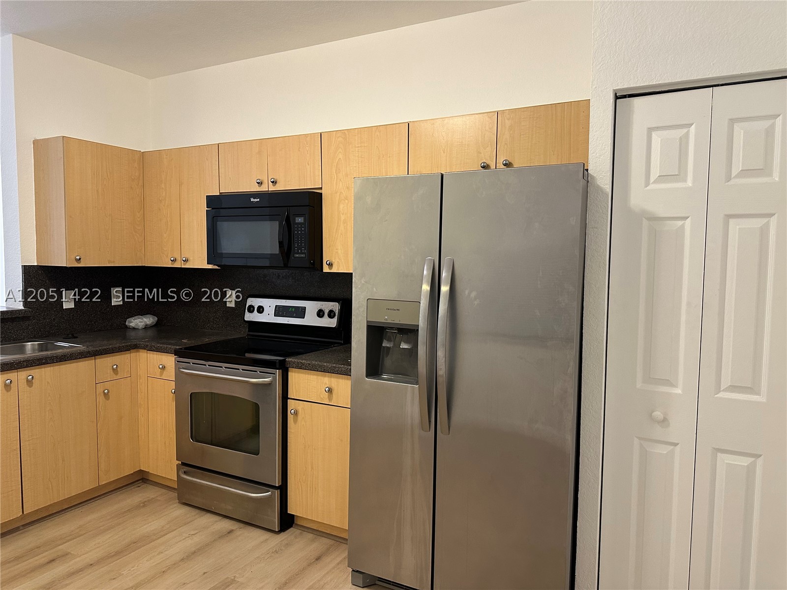 COURYARD - Residential Lease
