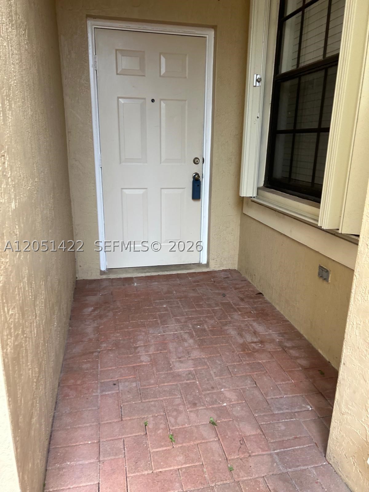 COURYARD - Residential Lease