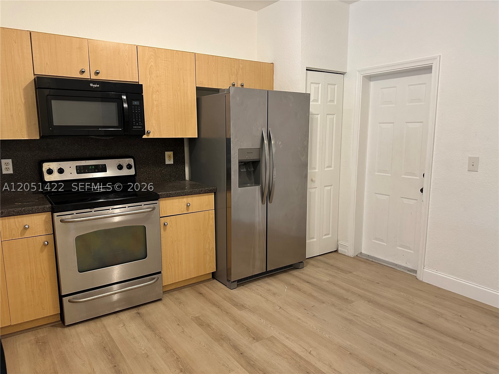COURYARD - Residential Lease