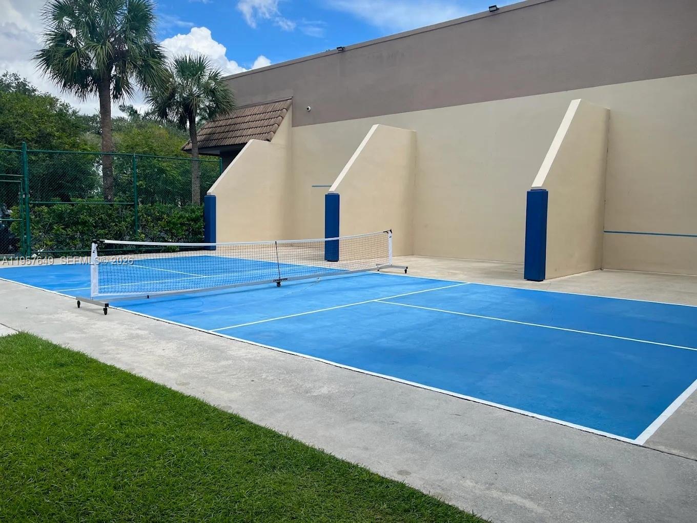 RACQUET CLUB APTS AT BONA - Residential Lease